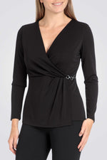 חולצת מעטפת בצבע שחור