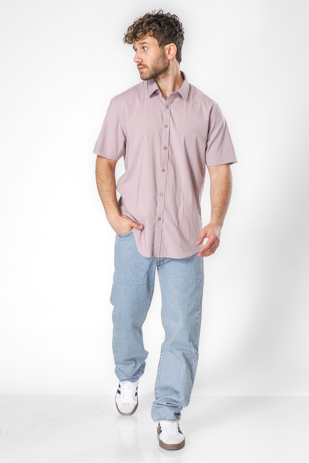 חולצה מכופתרת שרוולים קצרים