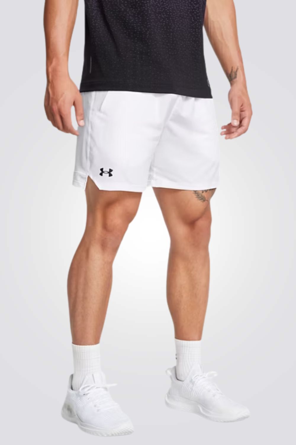 מכנסי אימון קצרים לגברים בצבע לבן