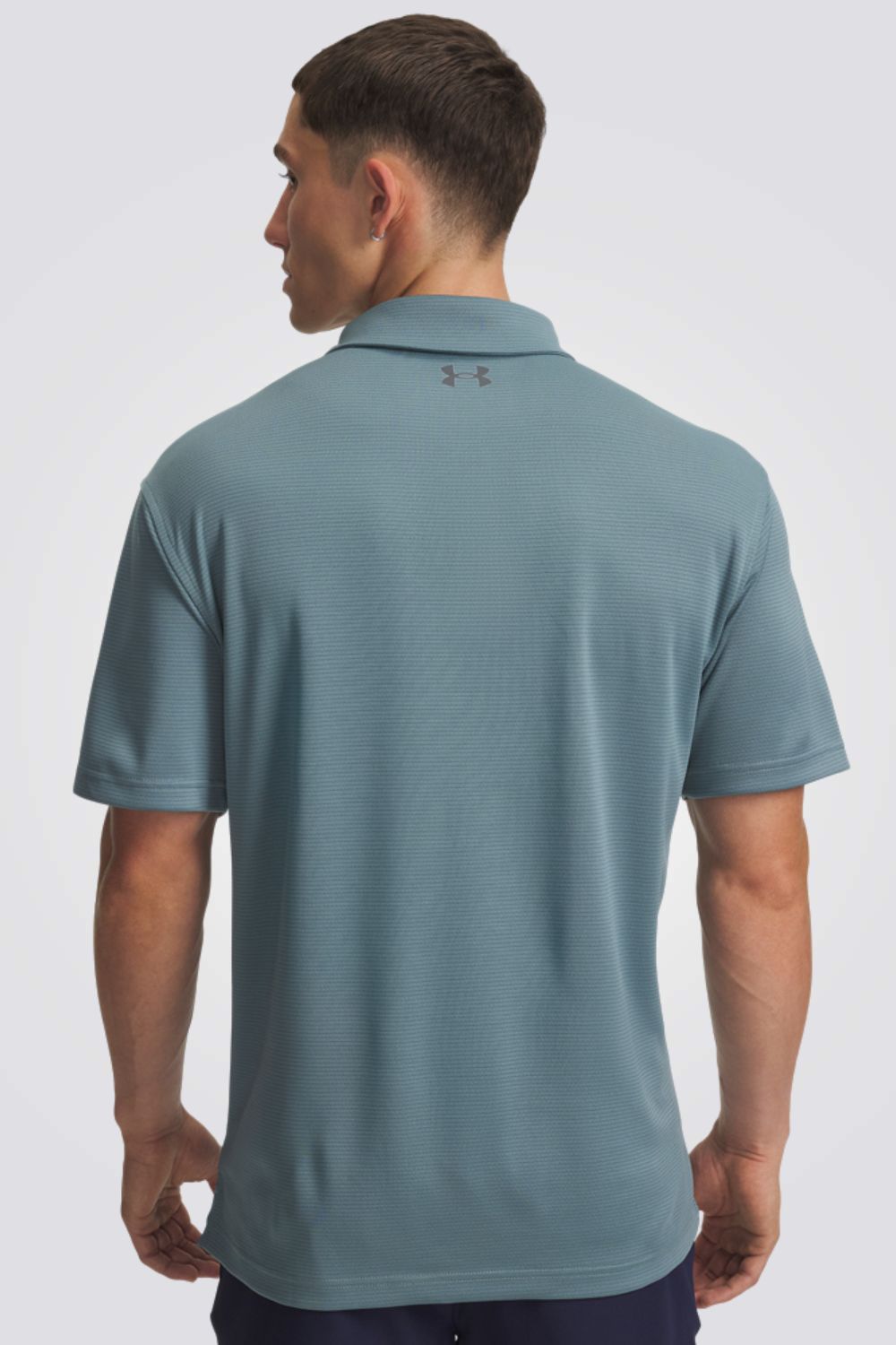 חולצת פולו לגברים בצבע כחול