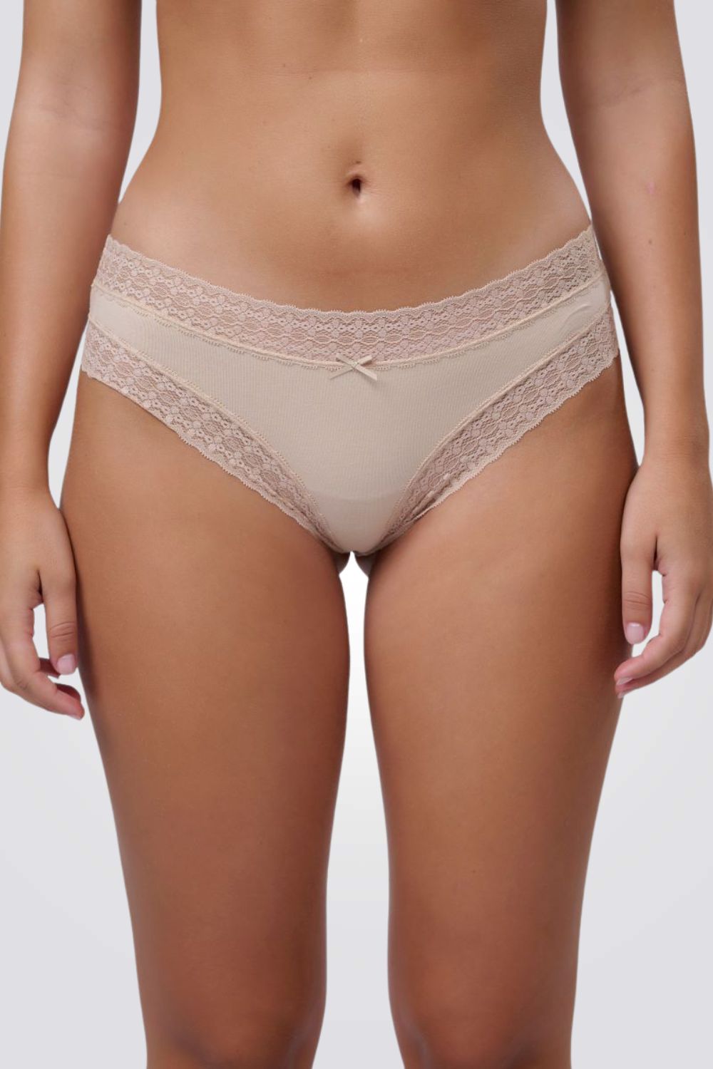 תחתוני צ'יקי בעיצוב תחרה | פנימה