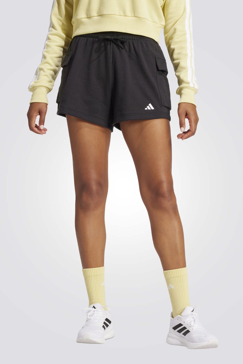 מכנס French Terry Cargo Shorts לנשים