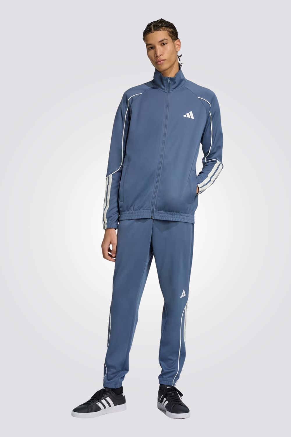 חליפת ספורט לגברים