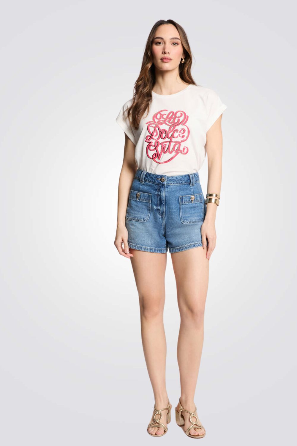 טישירט בצבע לבן הדפס La Dolce Vita 