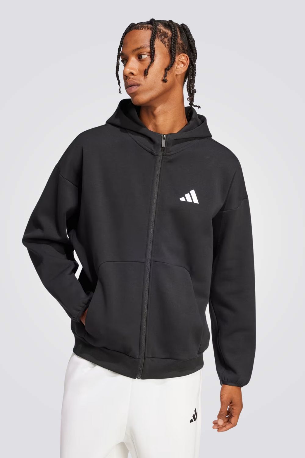 סווטשירט קפוצ'ון לגברים בצבע שחור