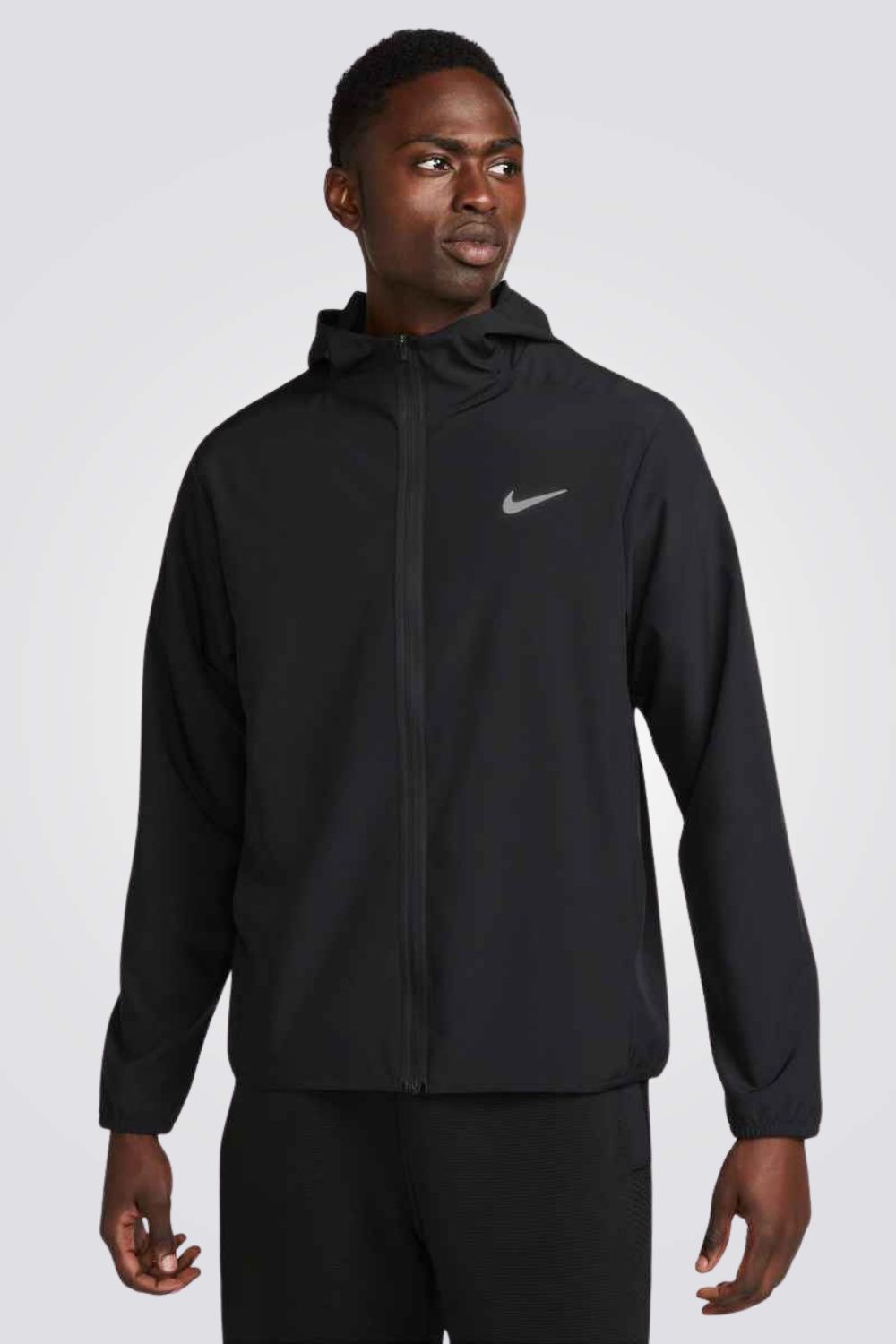 מעיל רב תכליתי עם קפוצ'ון בצבע שחור לגברים | נייקי