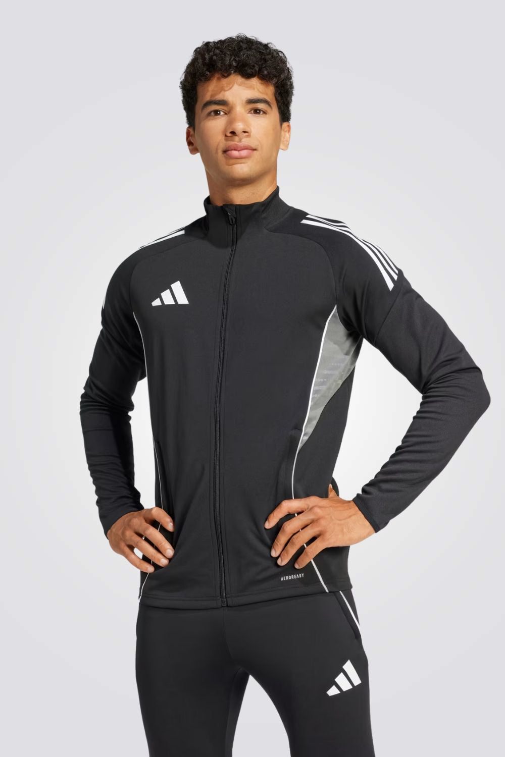 ג'קט אימון לגברים בצבע שחור