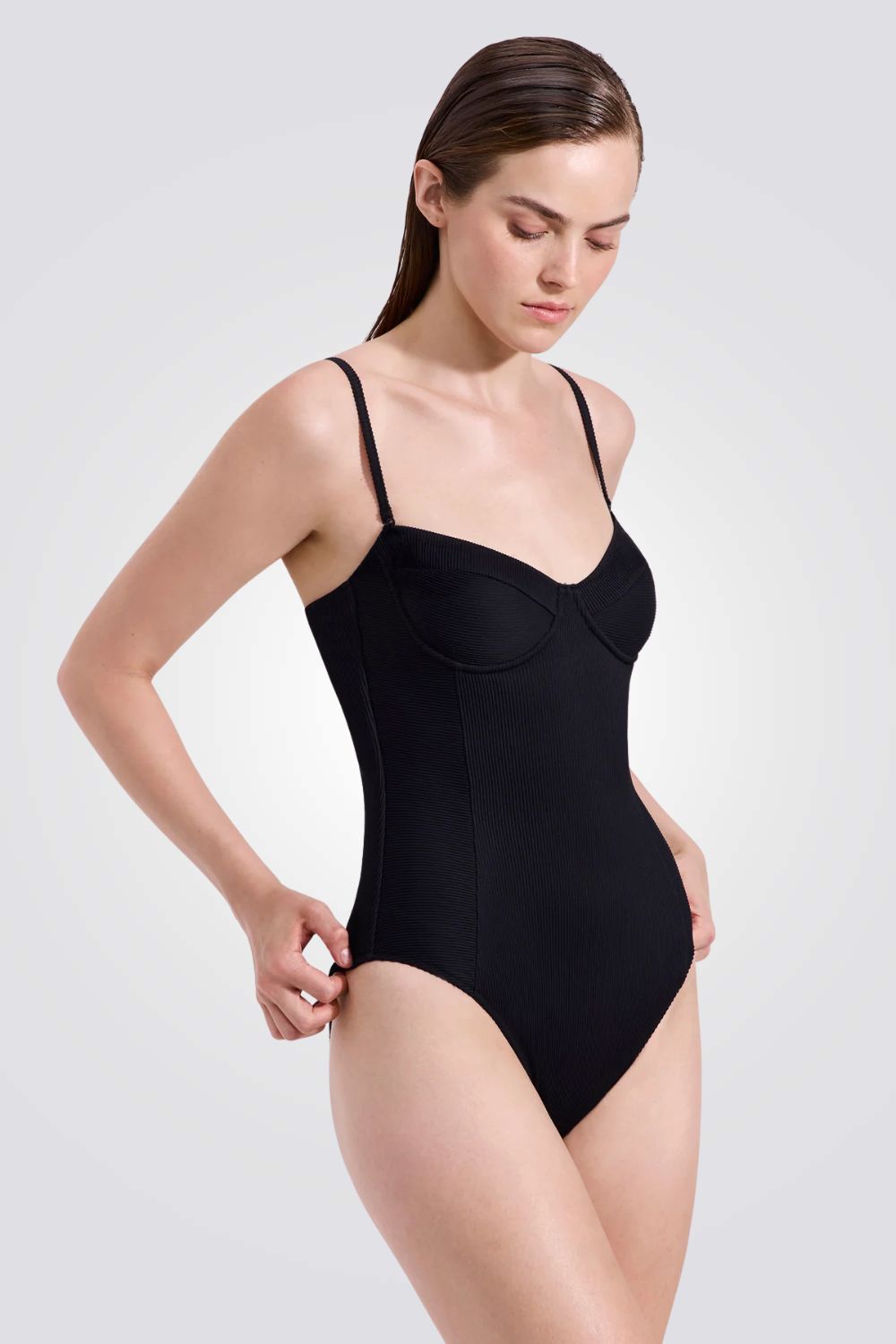 בגד ים שלם סטרפלס ריב | גוטקס