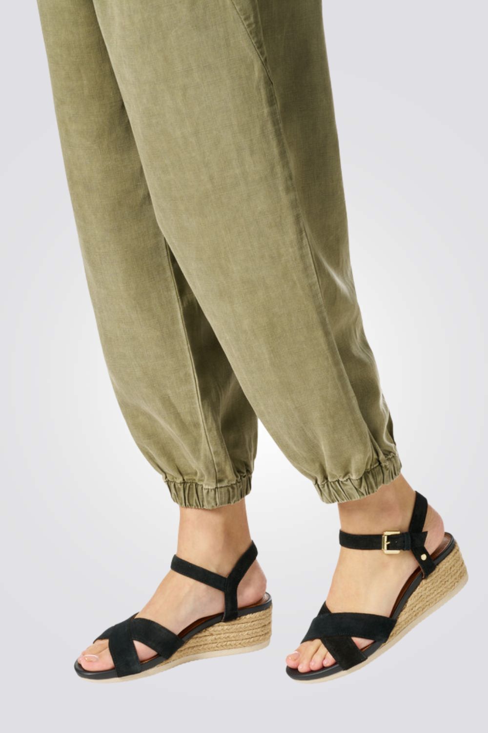 סנדלי פלטפורמה לנשים | ג'אוקס