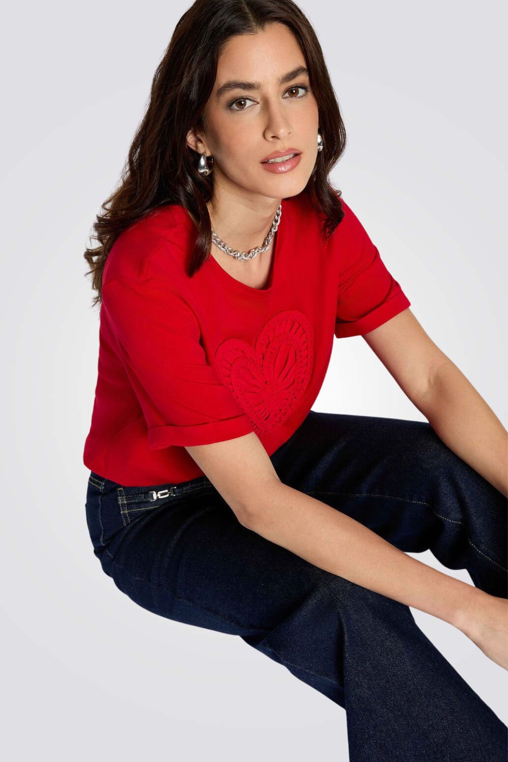 טישירט לנשים עם עיטור רקמה | מורגן
