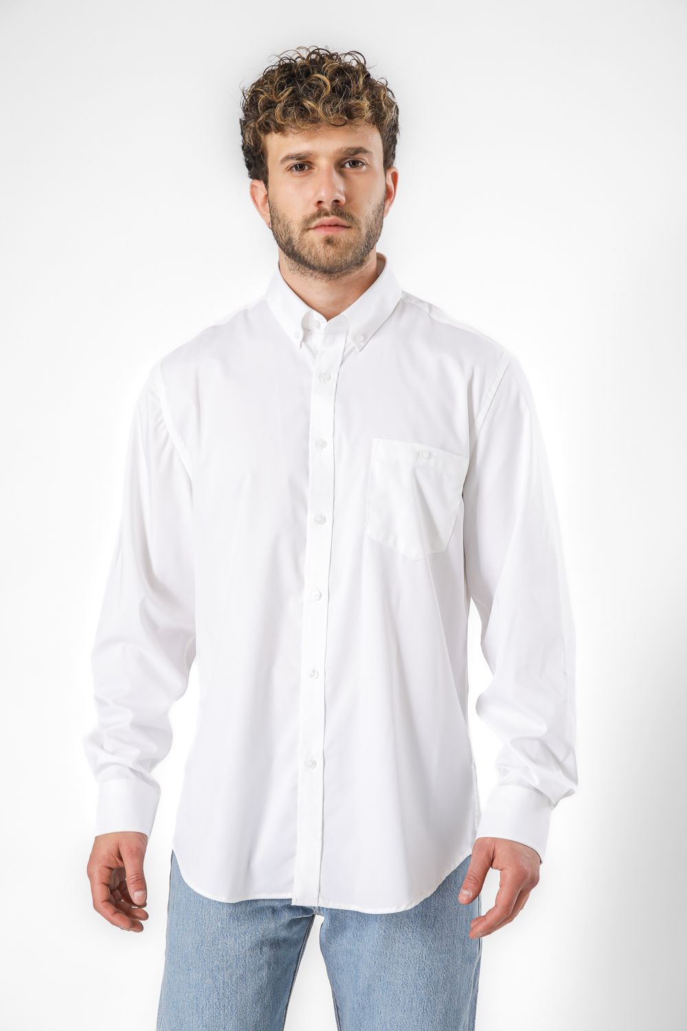 חולצה מכופתרת קלאסית