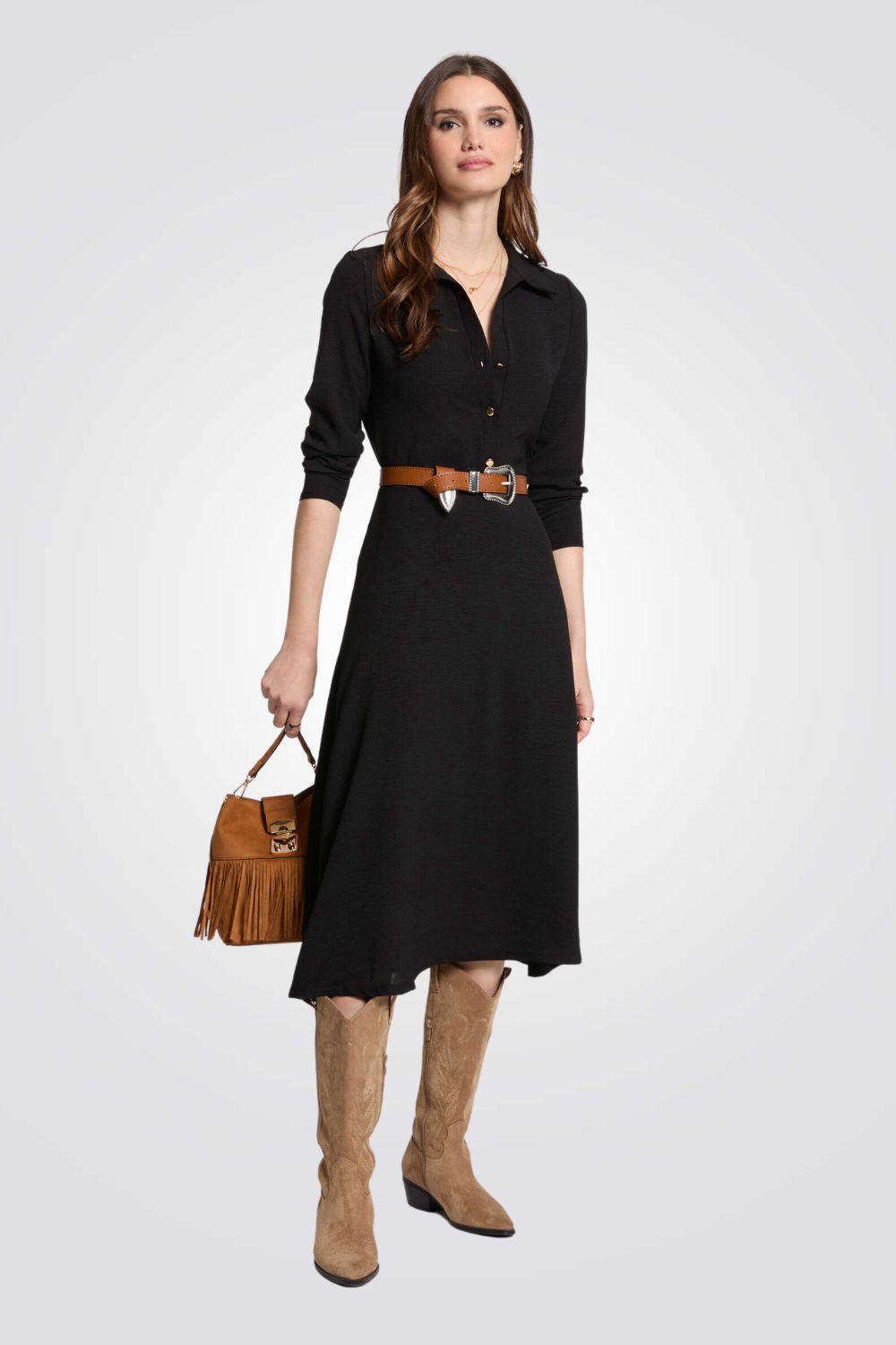 שמלת מידי בצבע שחור