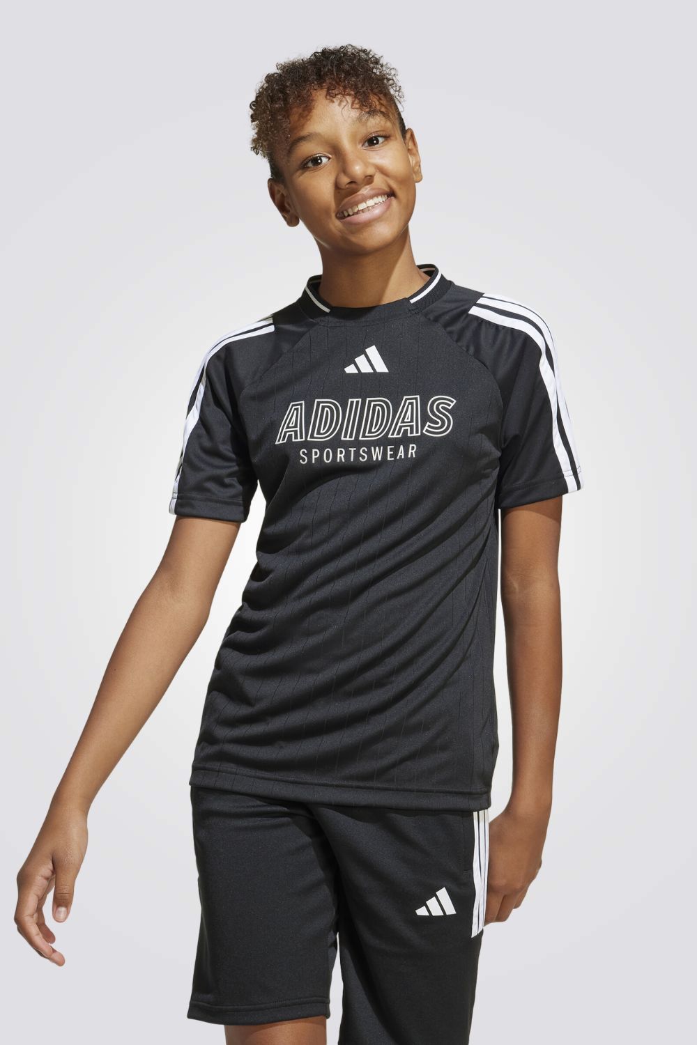 חולצת ספורט House of Tiro לילדים ונוער