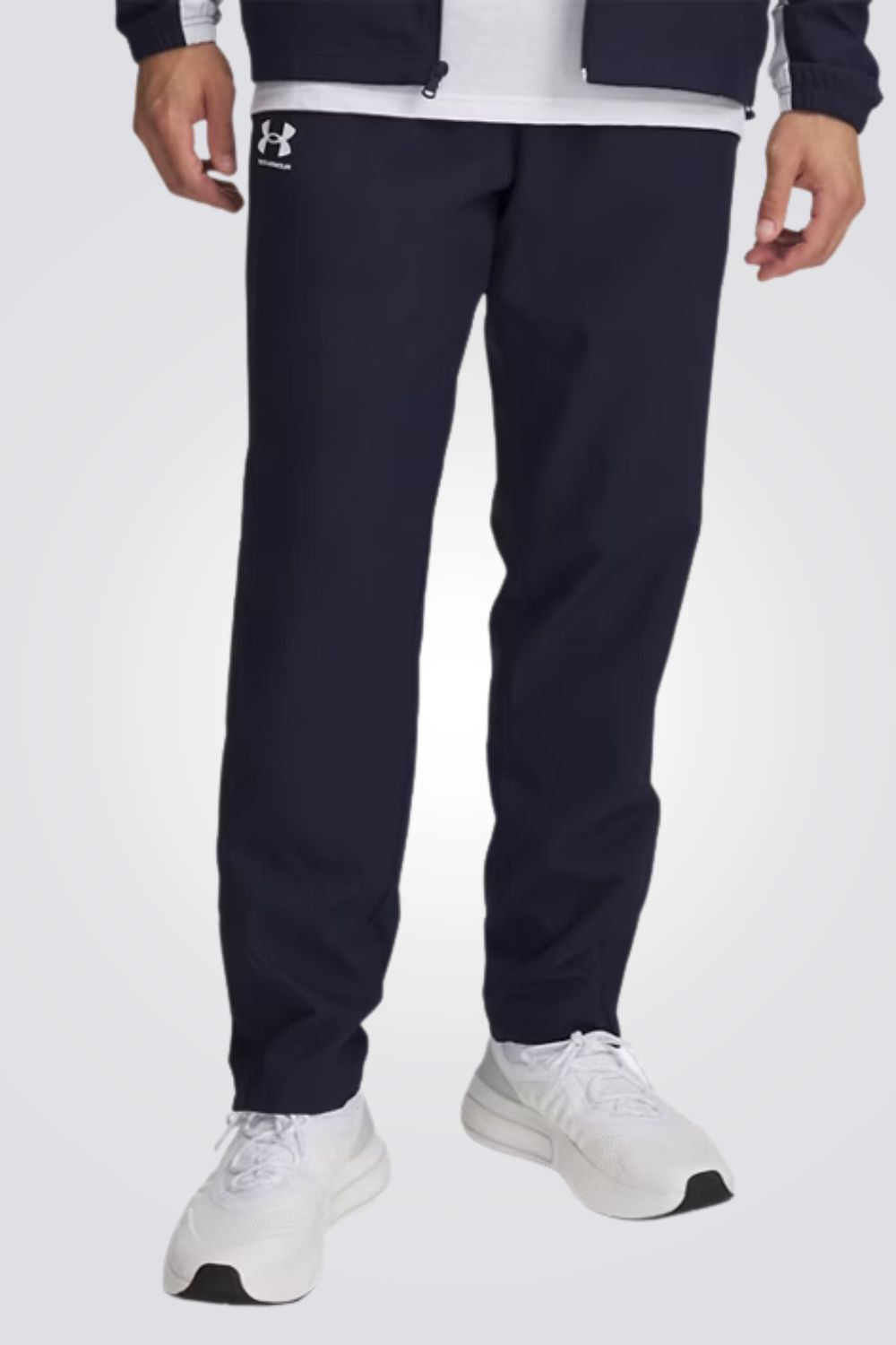 מכנסיים לגברים בצבע נייבי