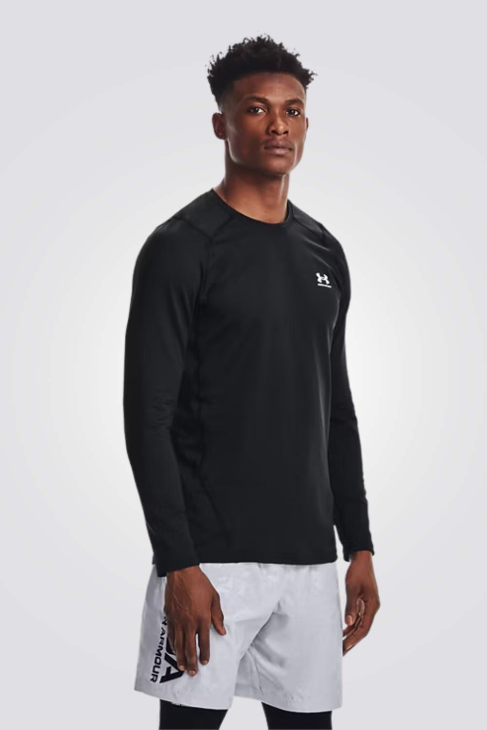 חולצת אימון ארוכה לגברים בצבע שחור