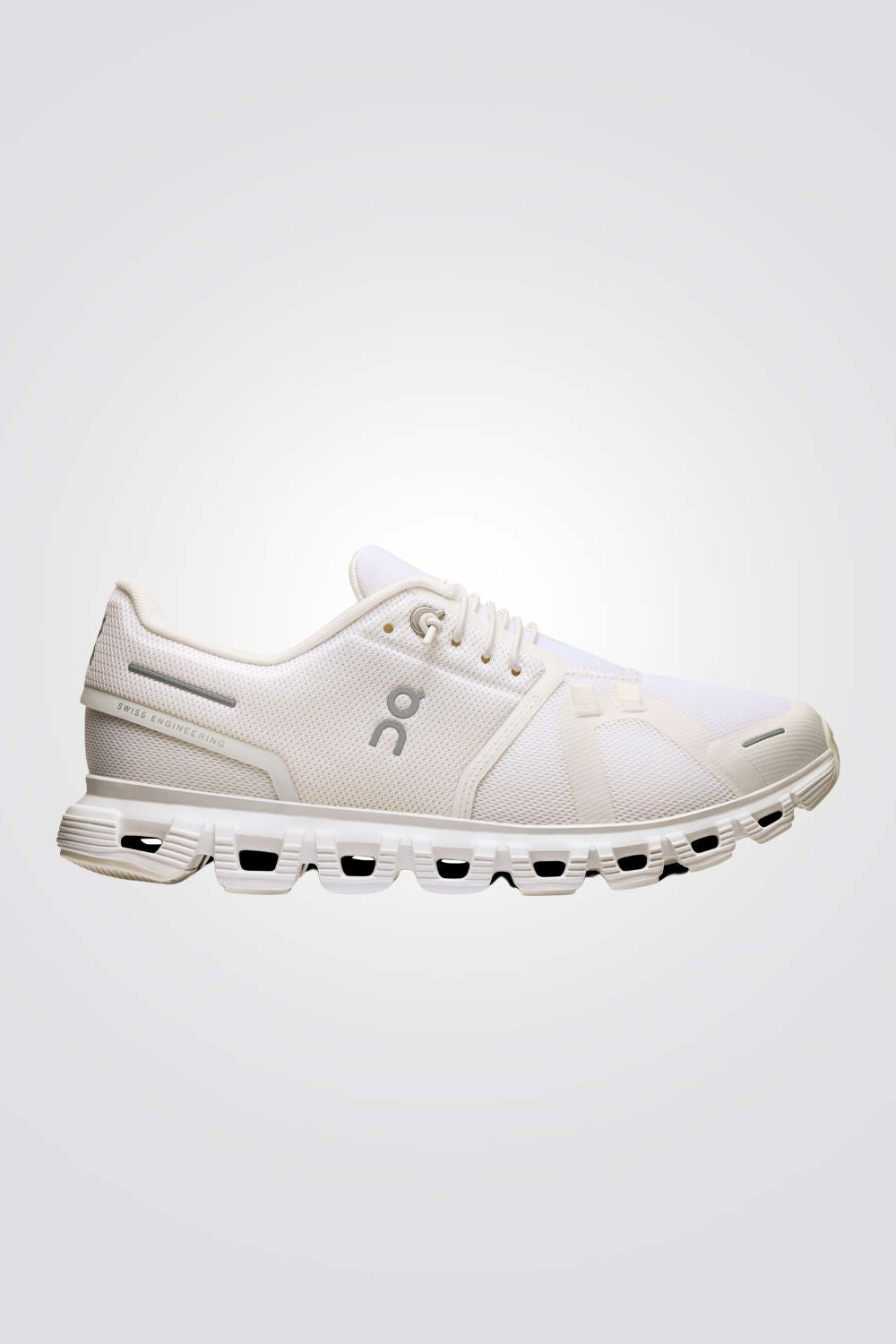 נעלי ספורט Cloud 6 בצבע לבן