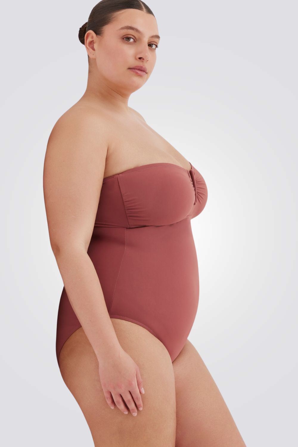 בגד ים שלם לנשים