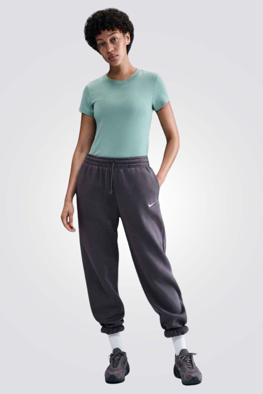 טישירט Nike Sportswear Chill Knit לנשים