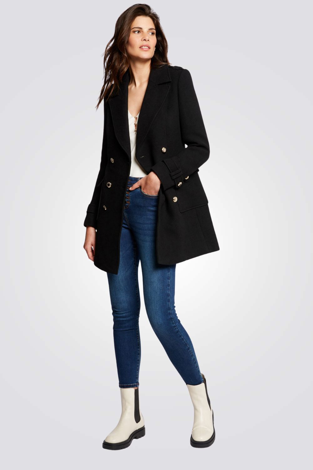 מעיל מחויט שחור עם כפתורים כפולים | מורגן