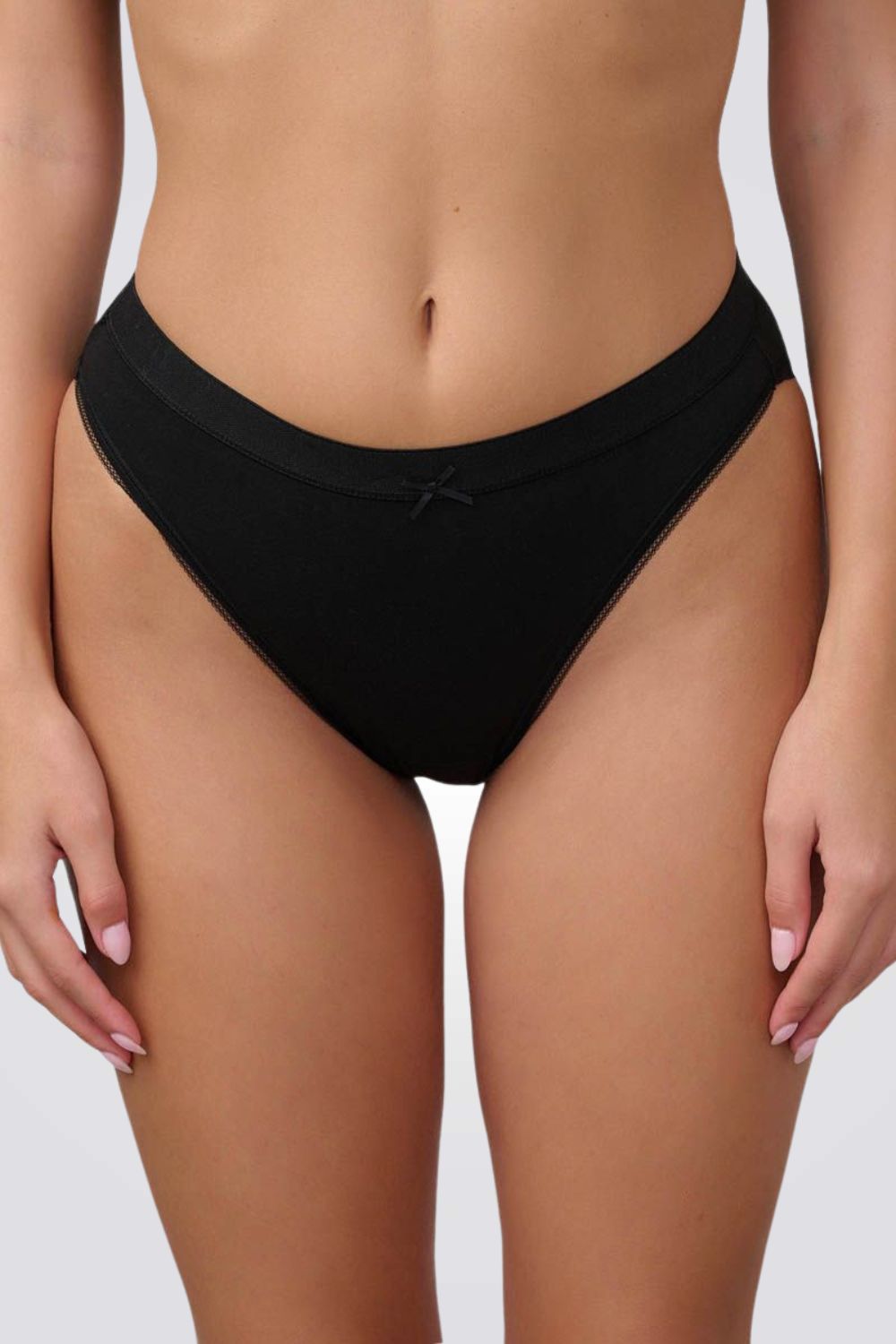 תחתוני ביקיני היי לג בשילוב תחרה | פמינה