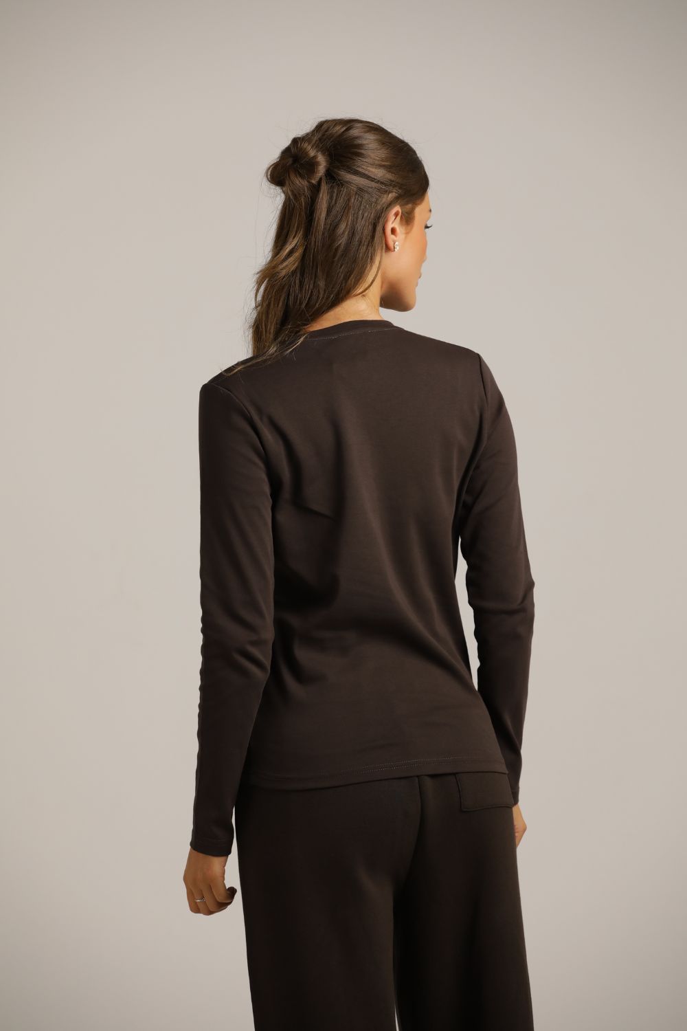 טישירט ארוכה עם צווארון וי | קנת קול