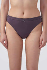 תחתוני ביקיני היי לג בשילוב תחרה | פמינה