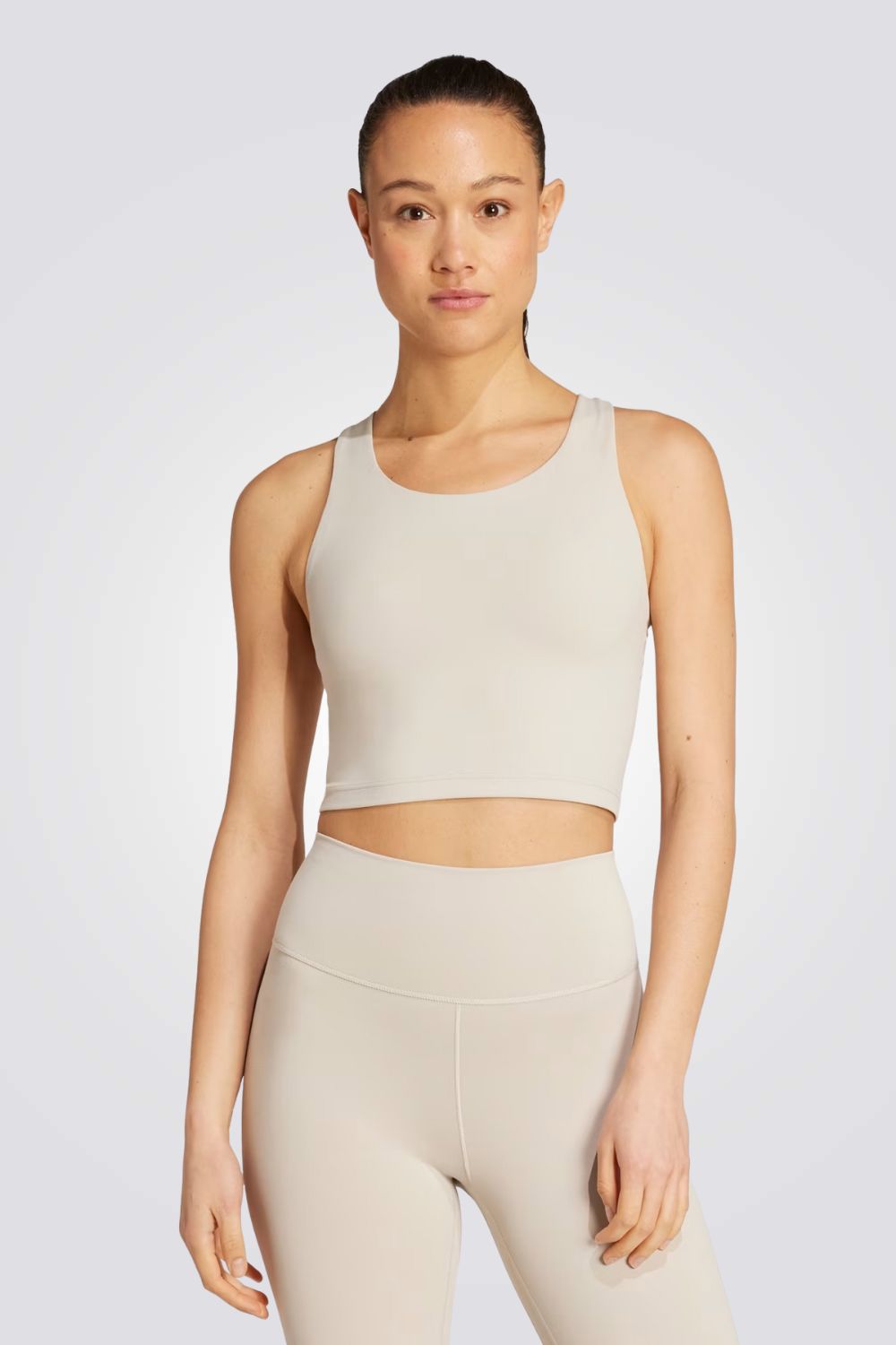 גוזיית ספורט לנשים בצבע בז'