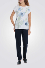 חולצת טי עם פרחים  