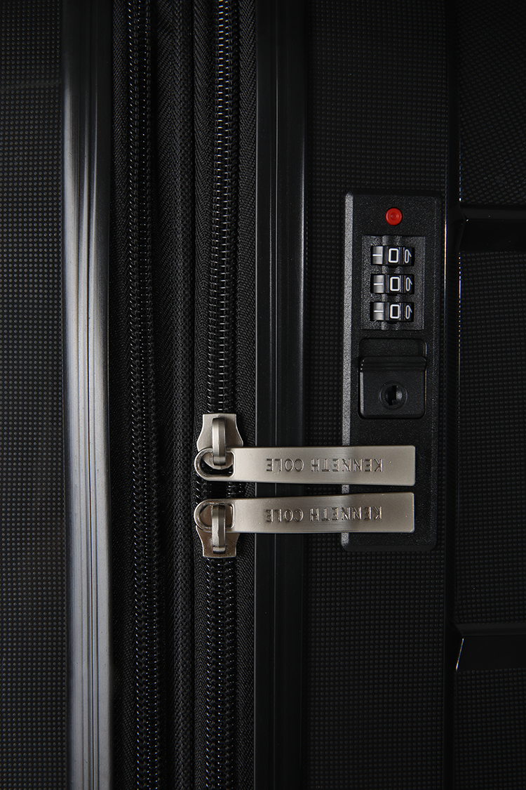 מזוודה קשיחה טרולי עלייה למטוס 19" מדגם VOYAGE