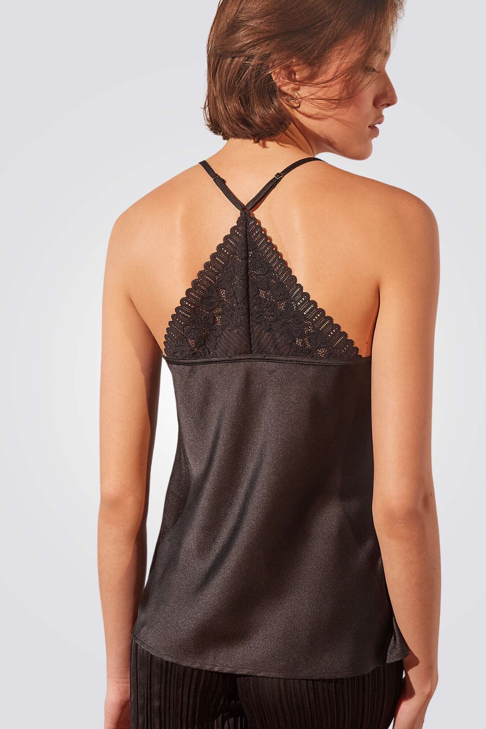 גופיית פיג'מה YOUNG לנשים