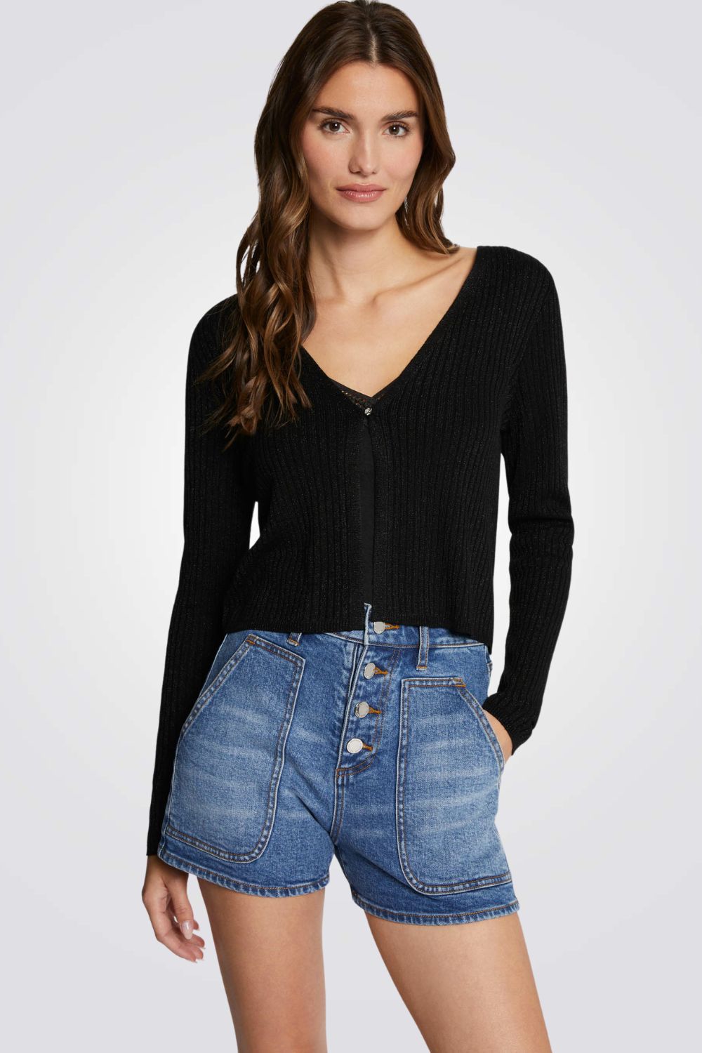 קרדיגן סגירת כפתור דיטיילס מטאלי בצבע שחור