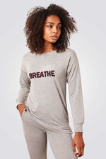 חולצת פיג'מה YUST בצבע אפור 