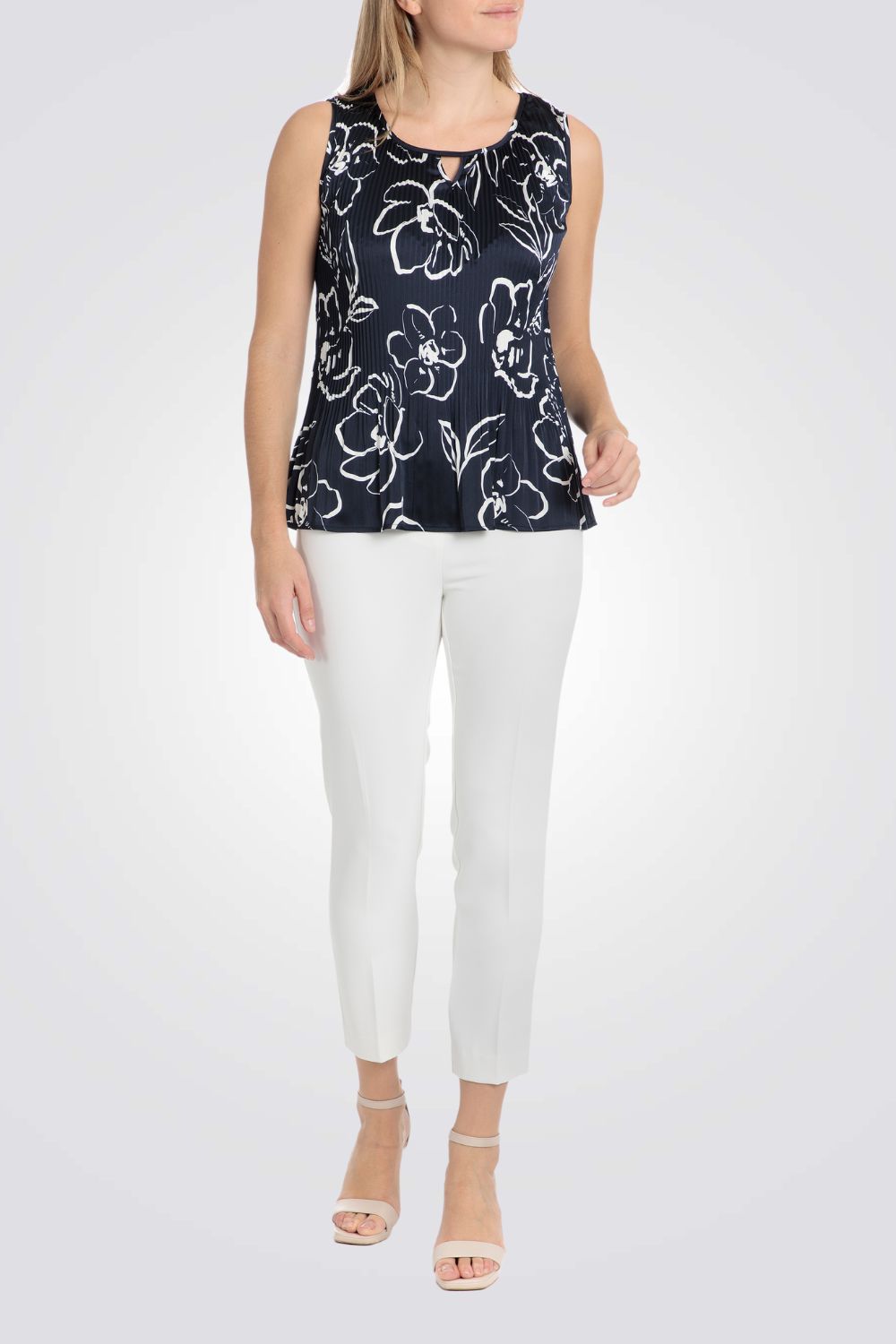 גופיית פליסה בצבע נייבי הדפס פליסה