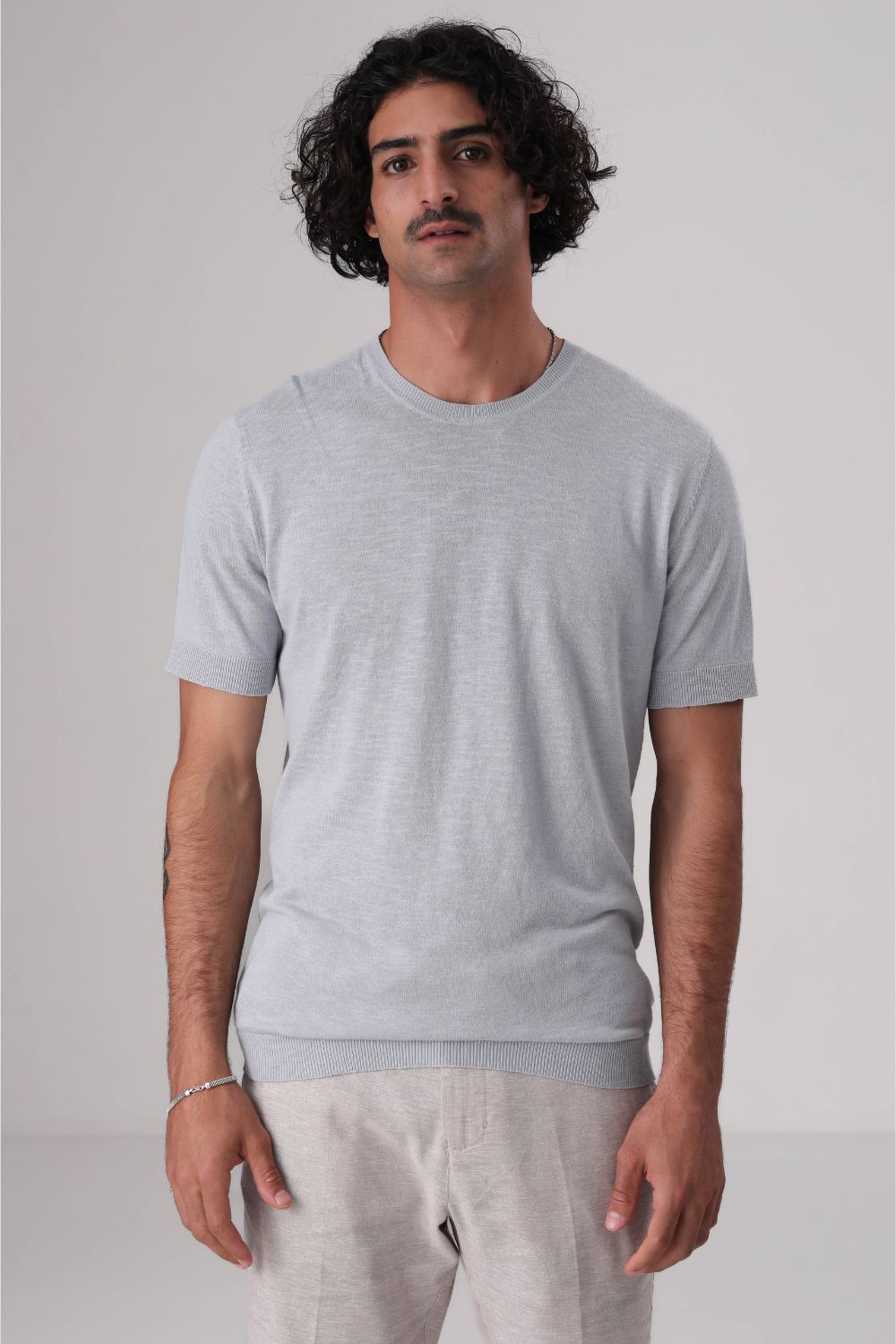 סריג טישרט קצר