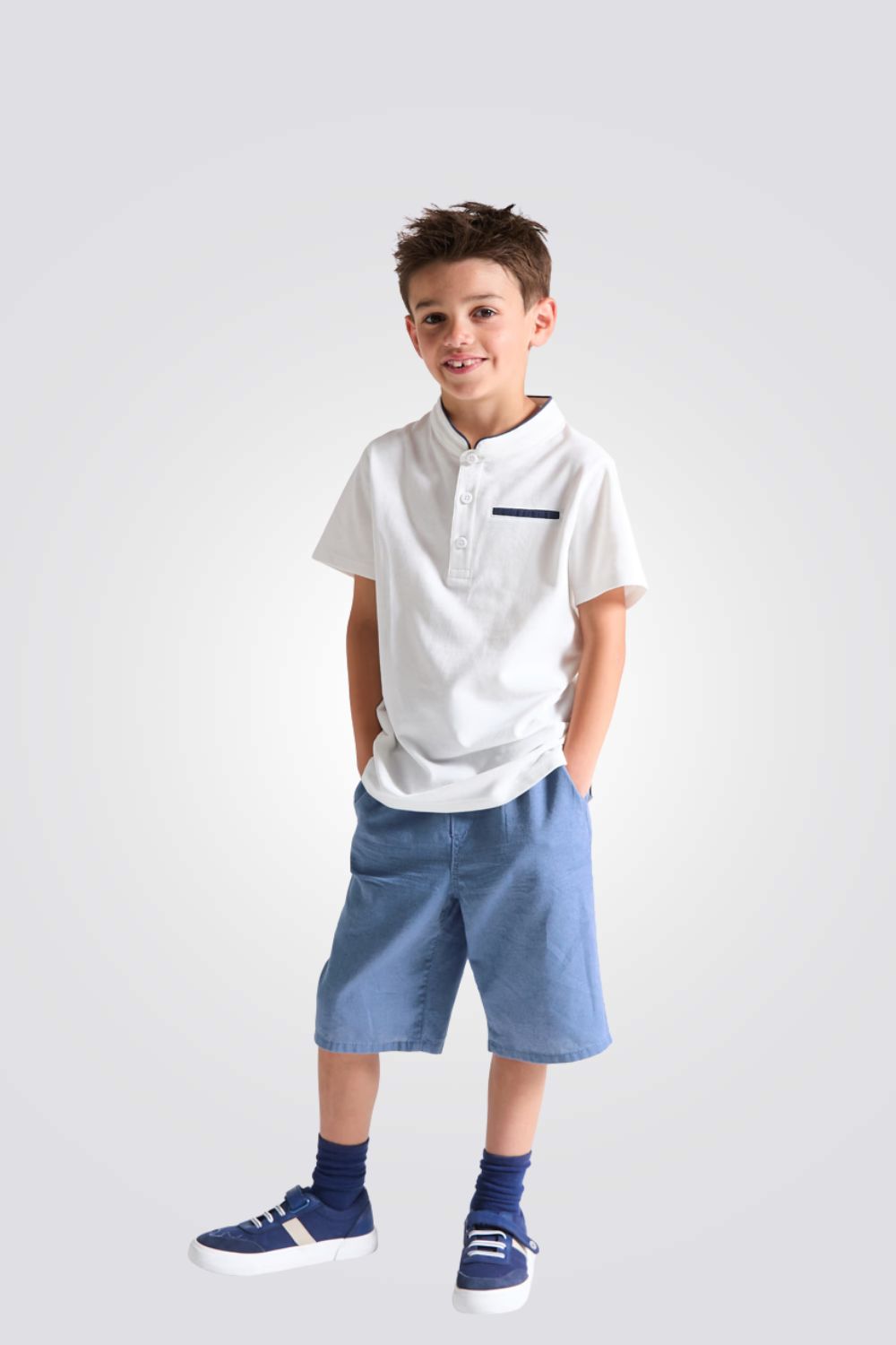 מכנסי ברמודה פשתן לילדים בצבע כחול 