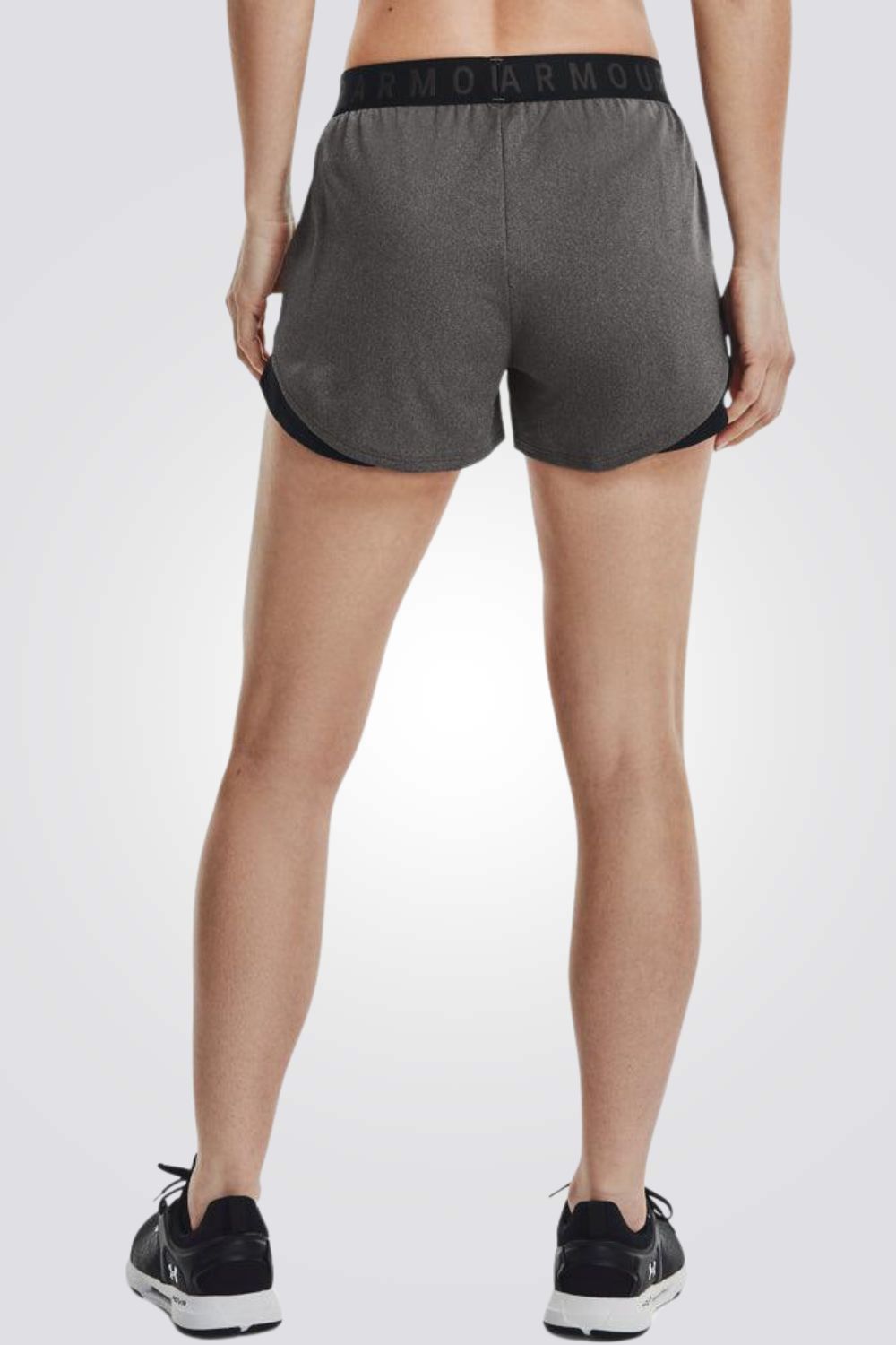 מכנסיים קצרים לנשים Play Up 3.0 בצבע אפור