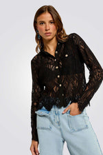 חולצת תחרה לנשים בצבע שחור | מורגן 