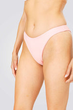 תחתון ביקיני ESSENTIAL-SLING בצבע ורוד