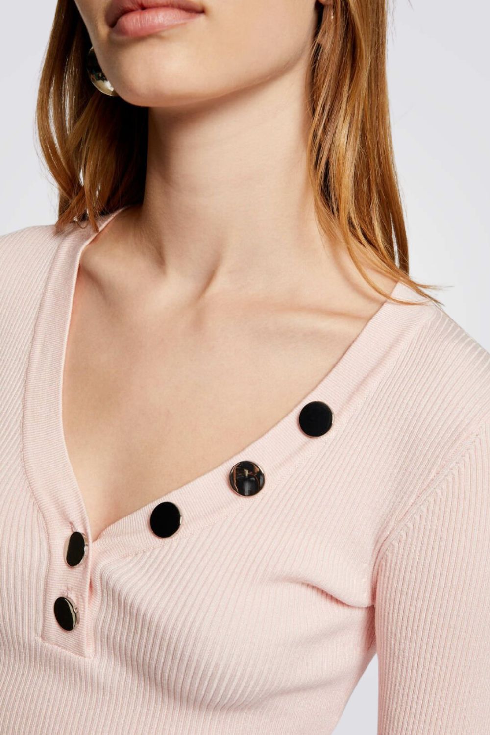 סריג צווארון וי בצבע ורוד