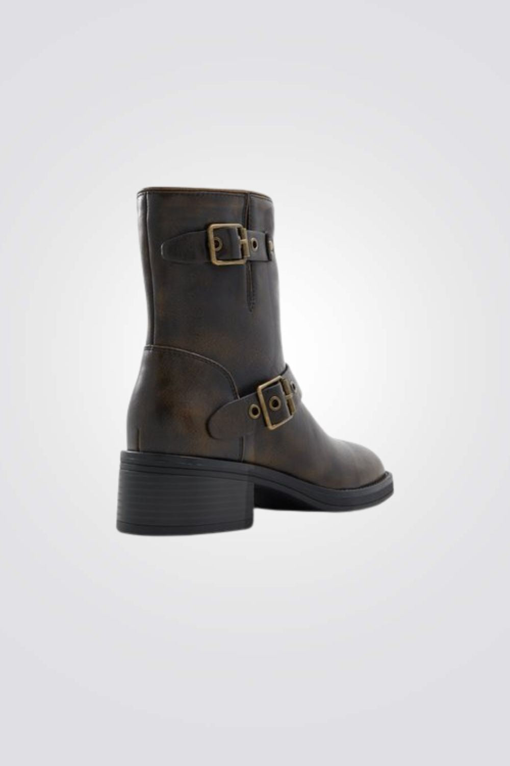 מגפיים בשילוב אבזם בצבע חום