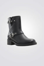 מגפיים בשילוב אבזם בצבע שחור