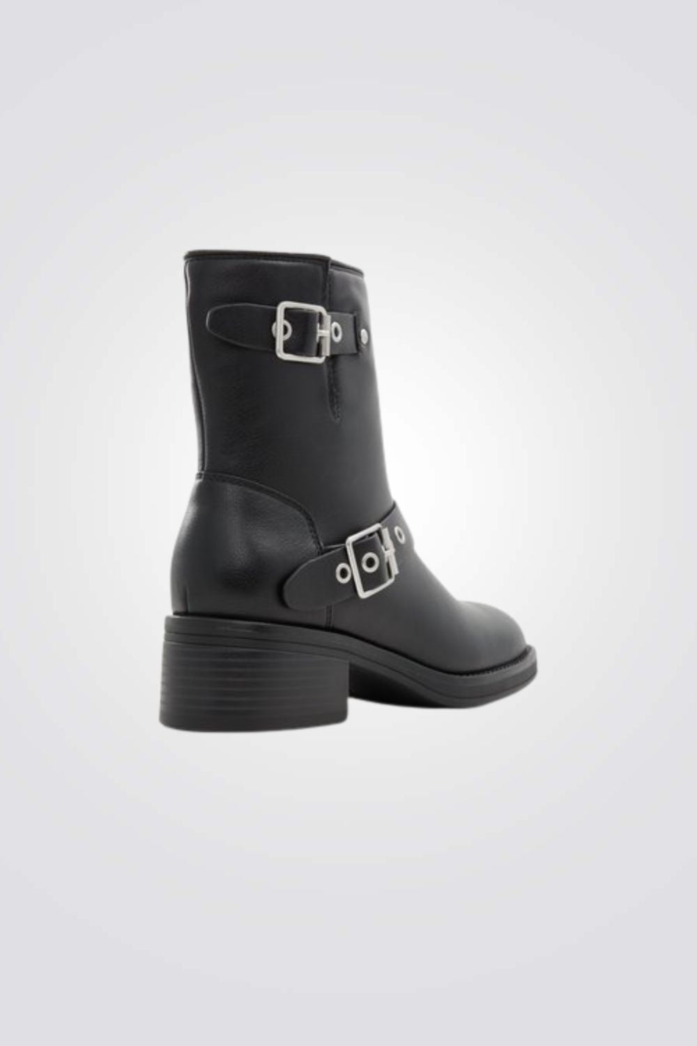 מגפיים בשילוב אבזם בצבע שחור