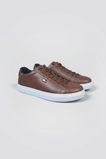 נעלי סניקרס לגברים בצבע חום | טומי הילפיגר 