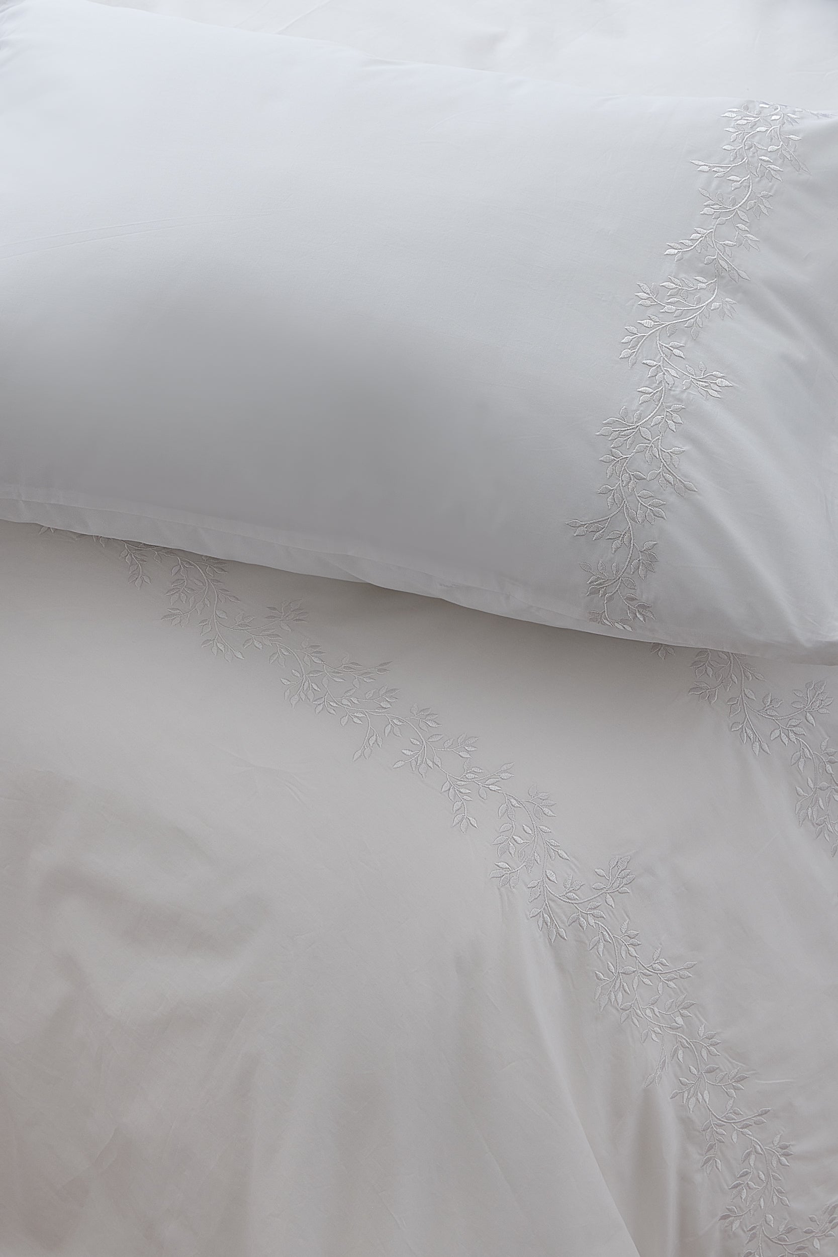 סט מצעים כותנה סאטן מיטה קינג סייז 200/200 ס"מ דגם LILLE