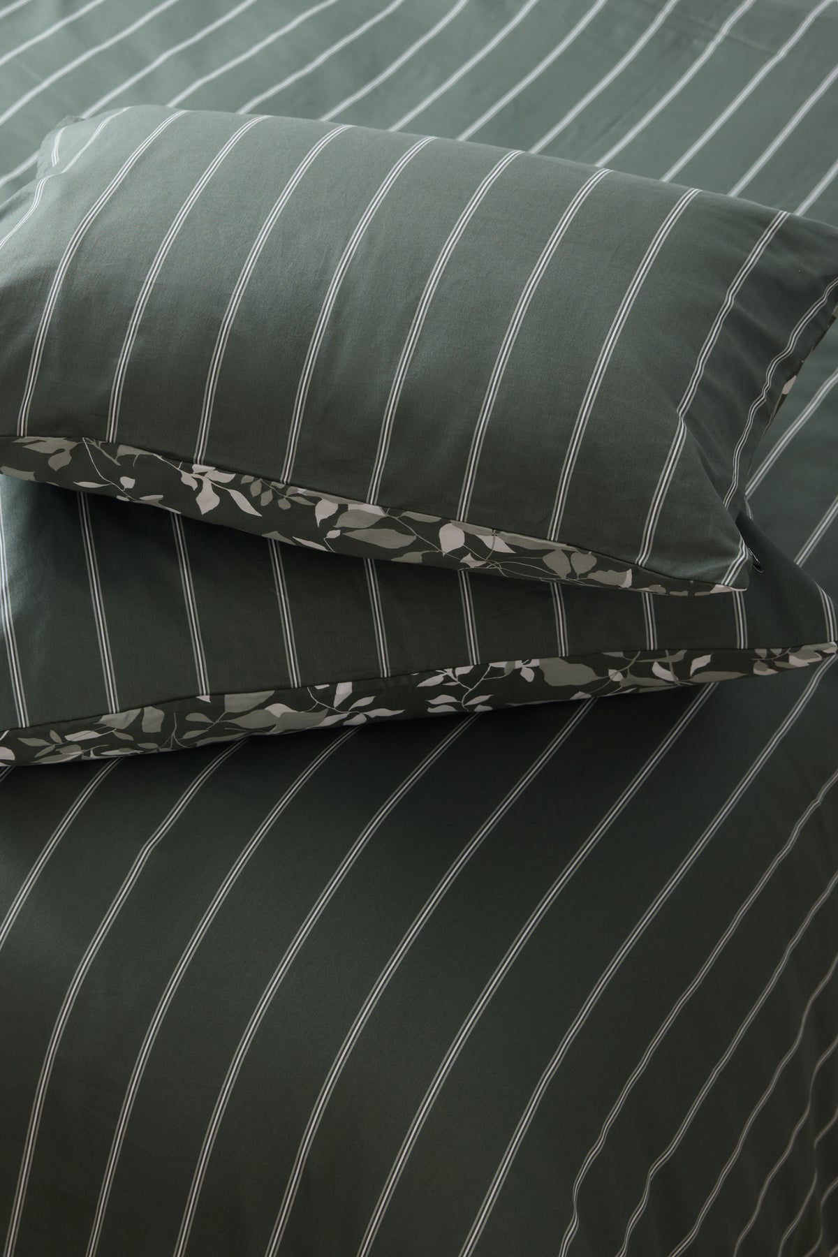 סט מצעים כותנה סאטן מיטת יחיד 90/200 ס"מ דגם MARCEILLE