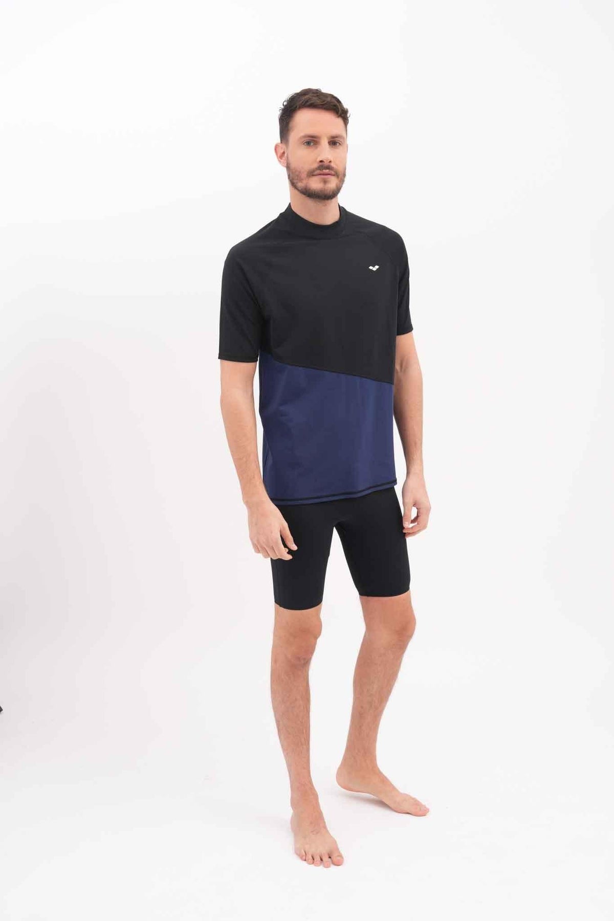חולצת שחייה לגבר בצבע שחור וכחול - MASHBIR//365