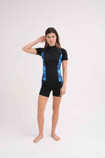 חולצת שחייה לנשים בצבע שחור וכחול - MASHBIR//365