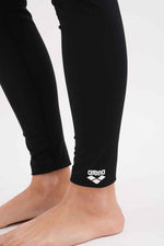 מכנס שחייה ארוך לנשים בצבע שחור - MASHBIR//365