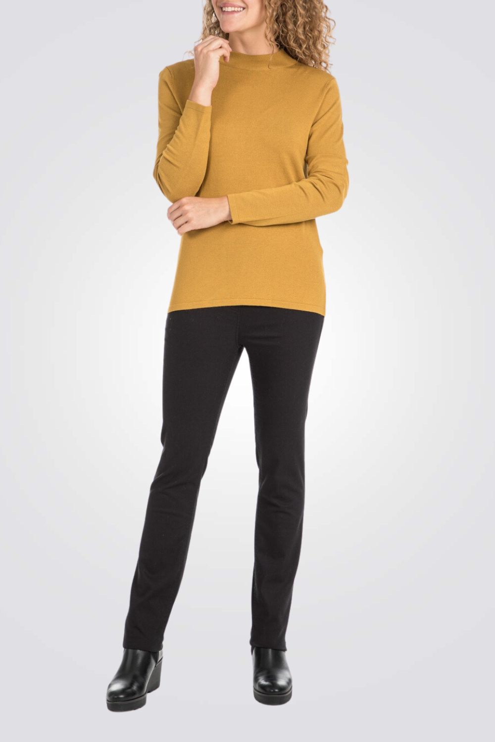 סריג בייסיק צווארון גבוה צהוב