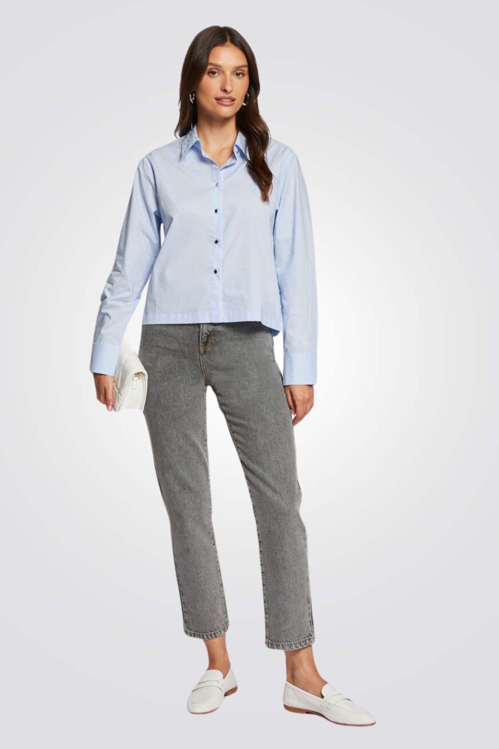 חולצה מכופתרת צווארון מעוטר כחול בהיר